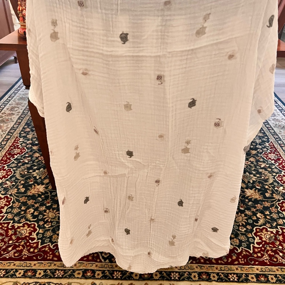 Pottery Barn Kids Elephant Fitted Crib Shert